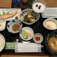 朝食