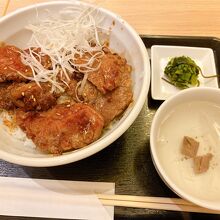 中落カルビ丼（レギュラー）