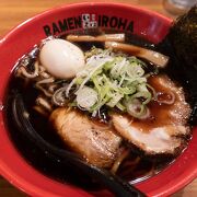 富山名物ブラックラーメン