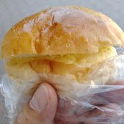 シャトー勝沼の敷地内にあるパン屋さんのクリームパンは絶品！