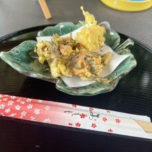 イカ天ともずく天