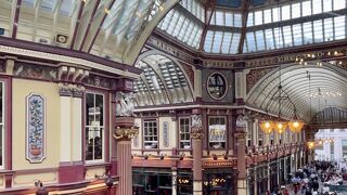 お昼過ぎは飲兵衛の溜まり場に