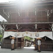 楼門が立派な神社