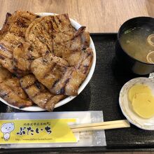 豚丼一番 帯広総本店