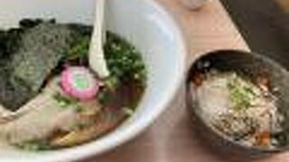 ミニ丼はほんの一口