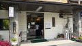 朝9時からオープンしています