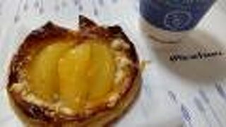 羽田空港で、ゆっくりコーヒータイム