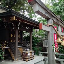 小さな神社