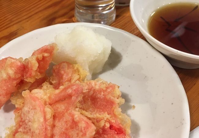 梅田駅近くの「おくまん堂山店」ではいつもの紅しょうが天ぷら・棒寿司に加えカキフライも美味しかった！