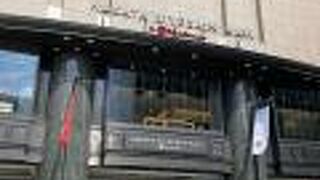 高級感のあるショッピングモールと福博の文化発信拠点