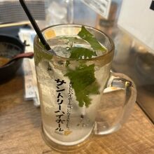 メガ翠ジンソーダ大葉ちぎり