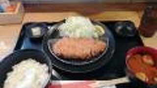 ロースとんかつ定食