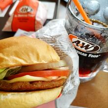 A&W 名桜店