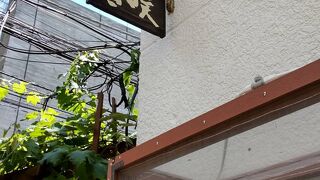 おしゃれなカフェで頂くランチ