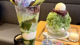 老舗お茶さんで紫陽花パフェと宇治金時