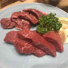 お肉