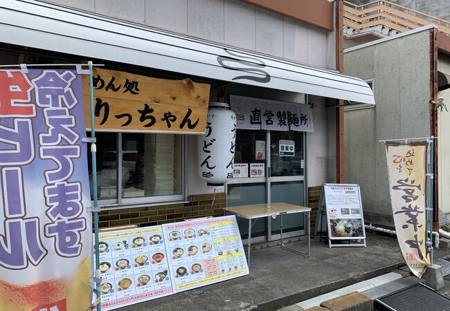 大阪発祥「かすうどん」が食べられる貴重な店