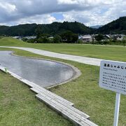 大湯川沿いにホテルが並ぶ