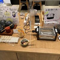 朝食には抹茶やお団子も