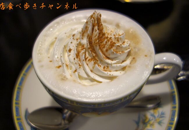 古風で落ち着ける、大人の喫茶店