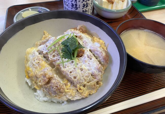 成増駅:カツ丼