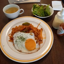 濃厚ナポリタン950円