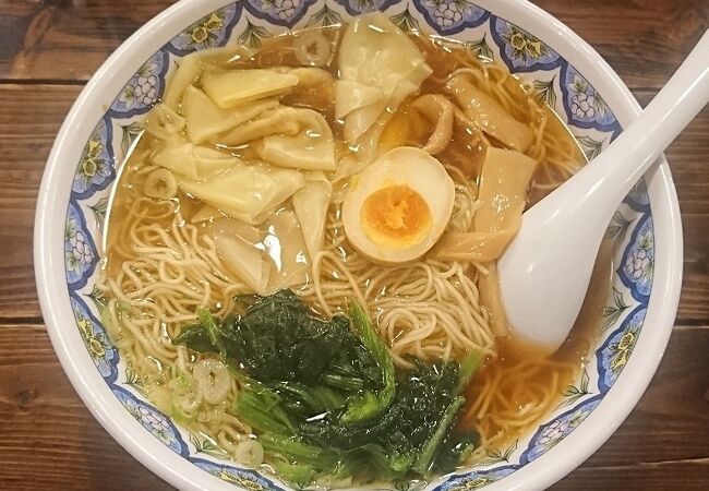 ワンタン麺がおすすめ