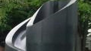 芸術と遊具の融合