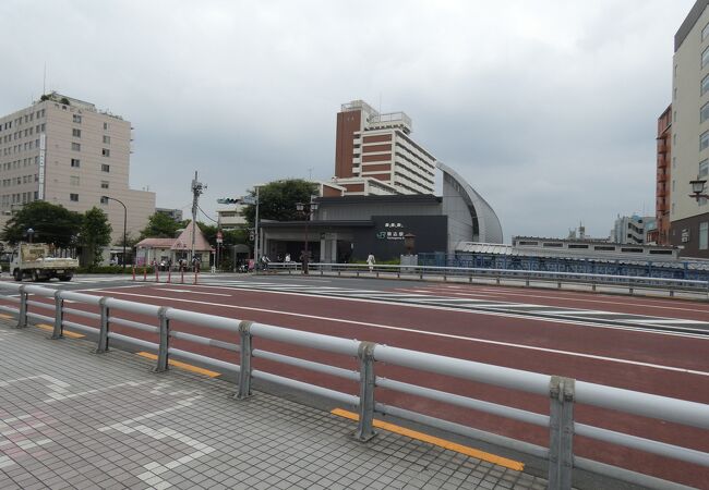 JR東日本山手線と東京メトロ南北線の乗り入れ駅