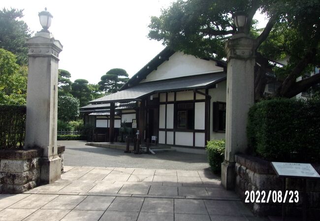 昭和27年に造られた建物です。