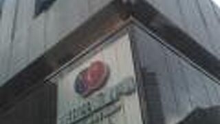 茶屋町にある劇場です