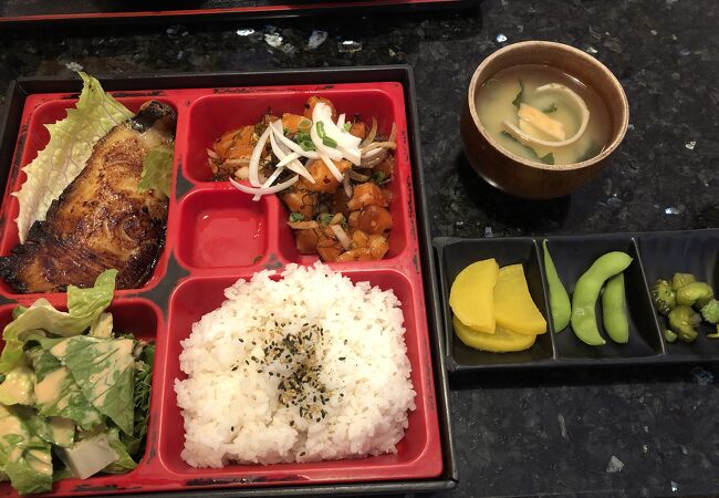 定食レストラン