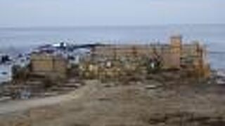 不老ふ死温泉近くの海