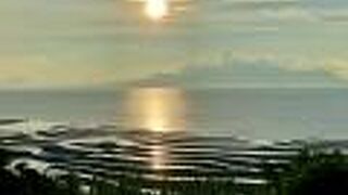 干潮時間に合わせて行くと絶景が楽しめる