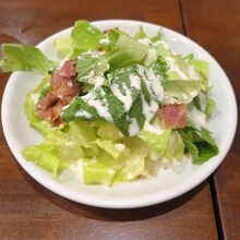 ロメインレタスのシーザーサラダ(ハーフサイズ)