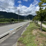 美術館や温泉宿があります