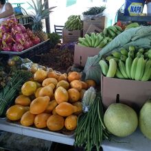 マーケット内の商品