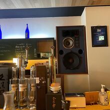 大きなスピーカーがでん！