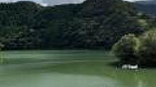 二津野ダム湖