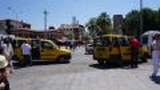 タクシー(クシャダス)