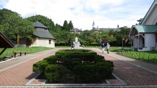 静粛にしなければならなかった