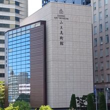 京阪京橋片町口からすぐそこ