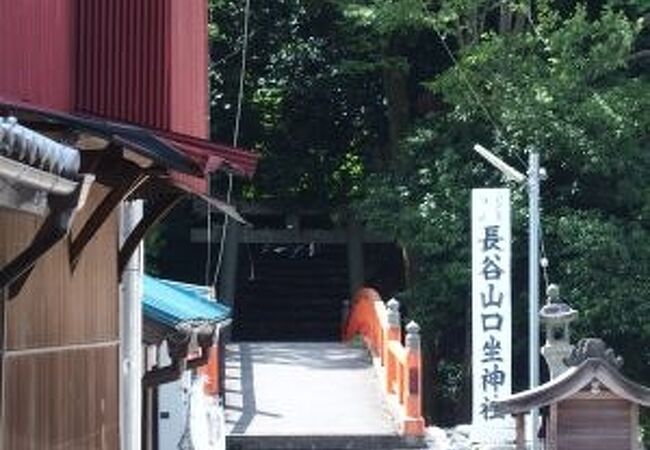 長谷寺の近くにある神社