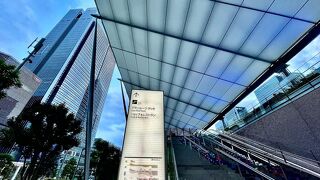 名前のとうり屋根