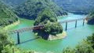 展望台から眺めた「レインボーブリッジ」の姿もとても素敵