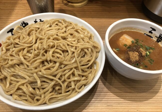 三豊麺 真 三宮店