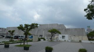 沖縄についての展示があります。