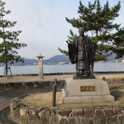 厳島神社ゆかりの清盛像