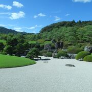 米穀専門誌で１９年連続世界一に選ばれた日本庭園