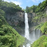 日本有数の滝だけあり神々しく雄大でした